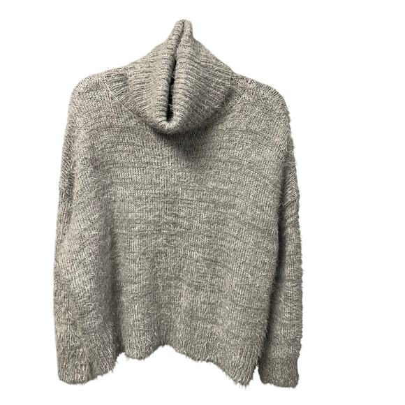 Show Me Your Mumu Fatima Turtleneck Sweater Fuzzy Vail Knit Gray Womens XS - Picture 2 of 8